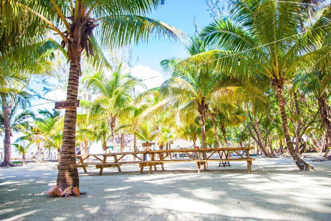 Thatch Caye Resort A Muy'Ono Resort Hopkins Buitenkant foto