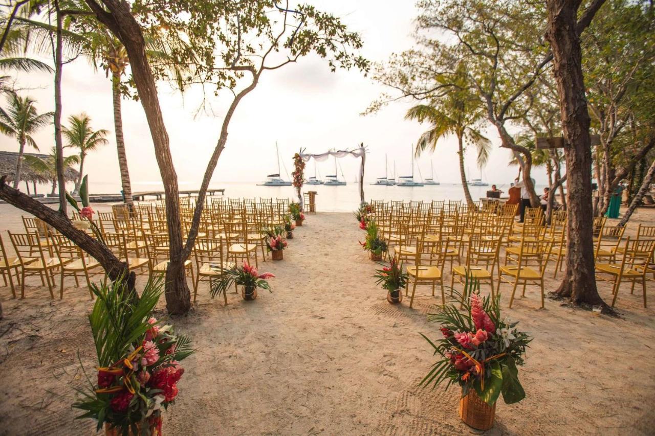 Thatch Caye Resort A Muy'Ono Resort Hopkins Buitenkant foto