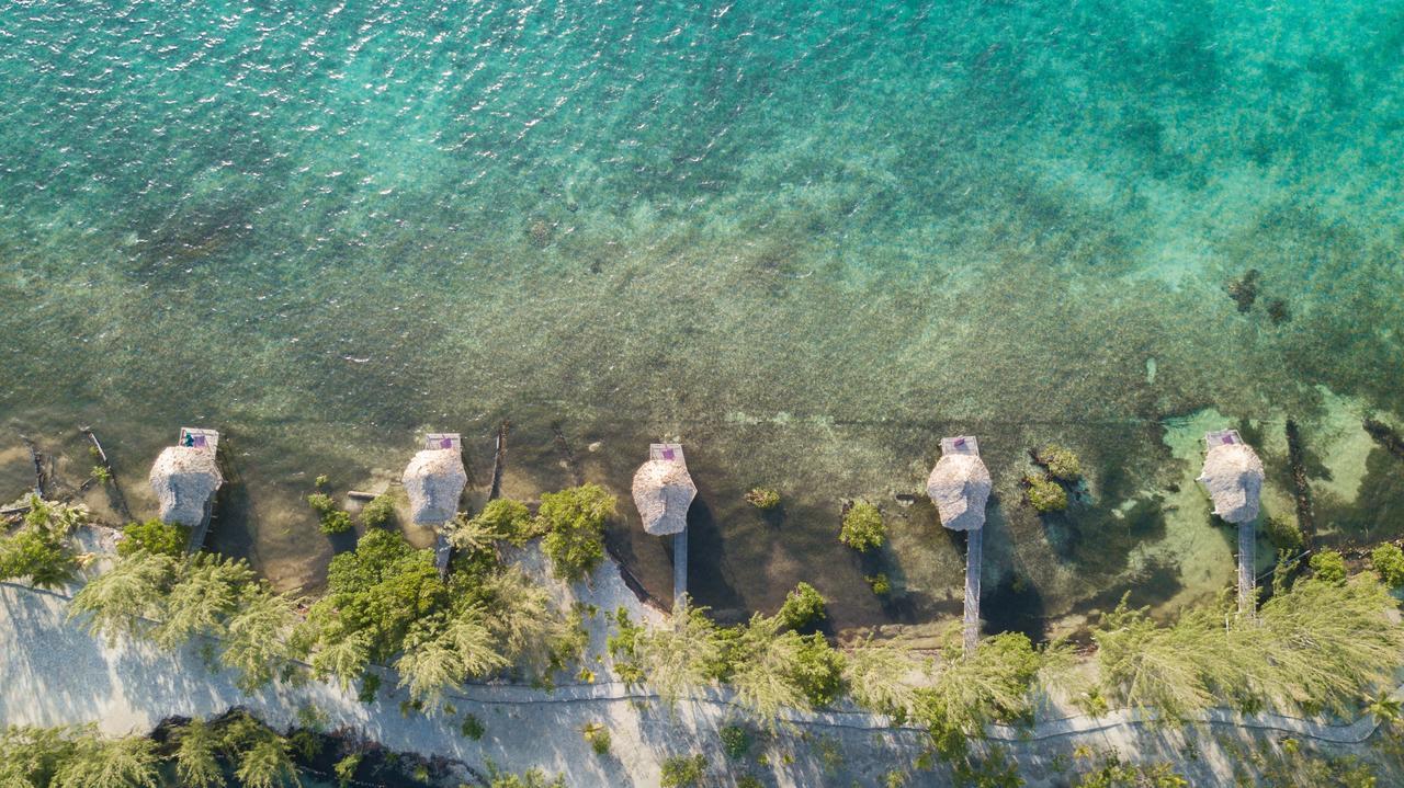 Thatch Caye Resort A Muy'Ono Resort Hopkins Buitenkant foto