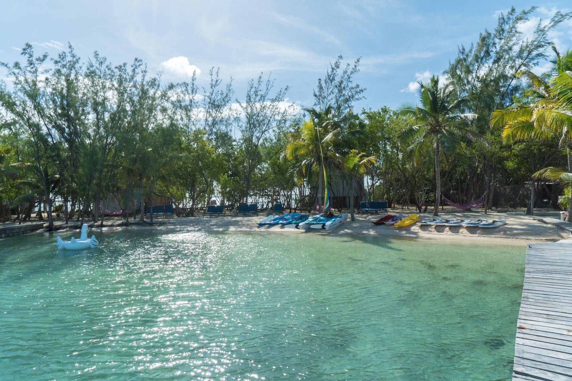 Thatch Caye Resort A Muy'Ono Resort Hopkins Buitenkant foto