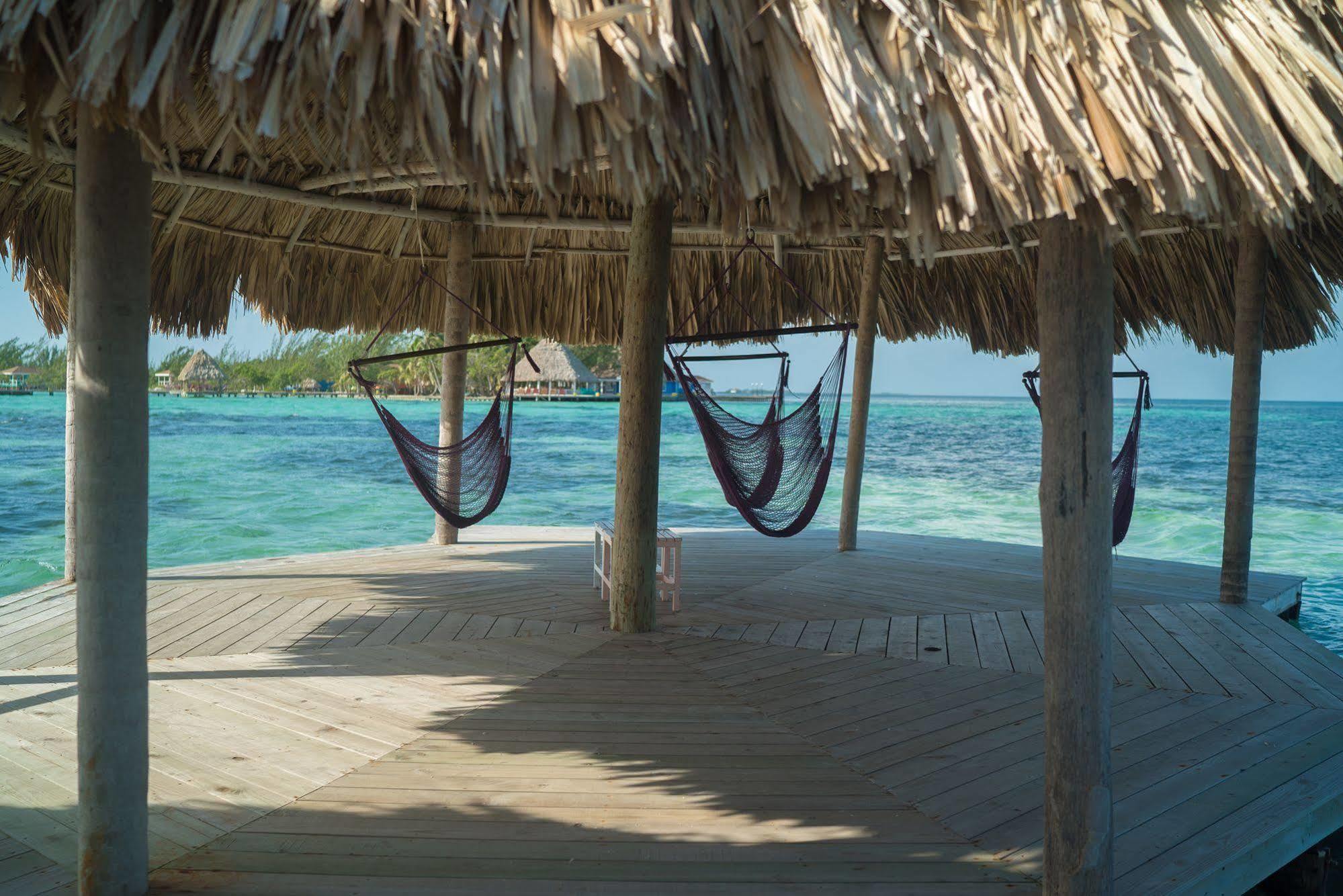 Thatch Caye Resort A Muy'Ono Resort Hopkins Buitenkant foto
