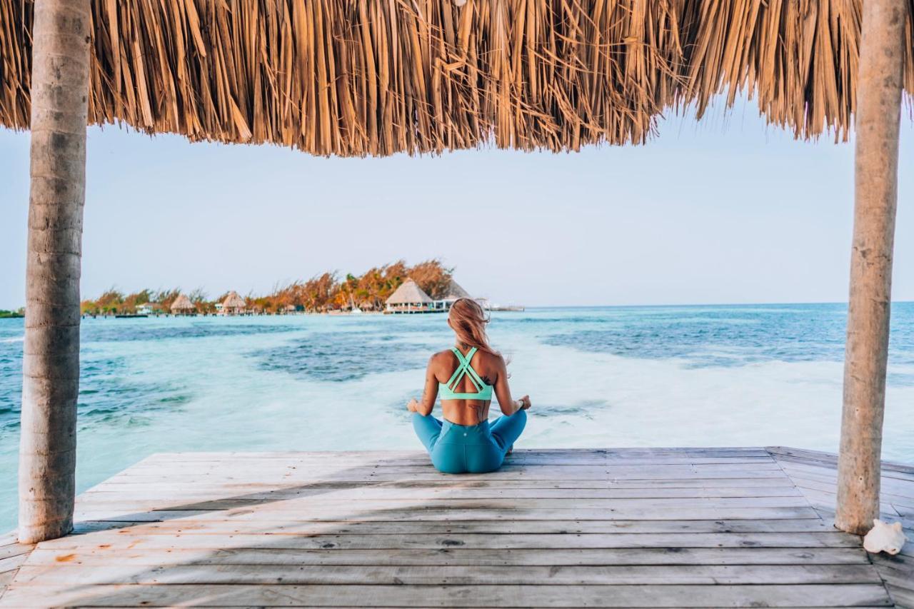 Thatch Caye Resort A Muy'Ono Resort Hopkins Buitenkant foto