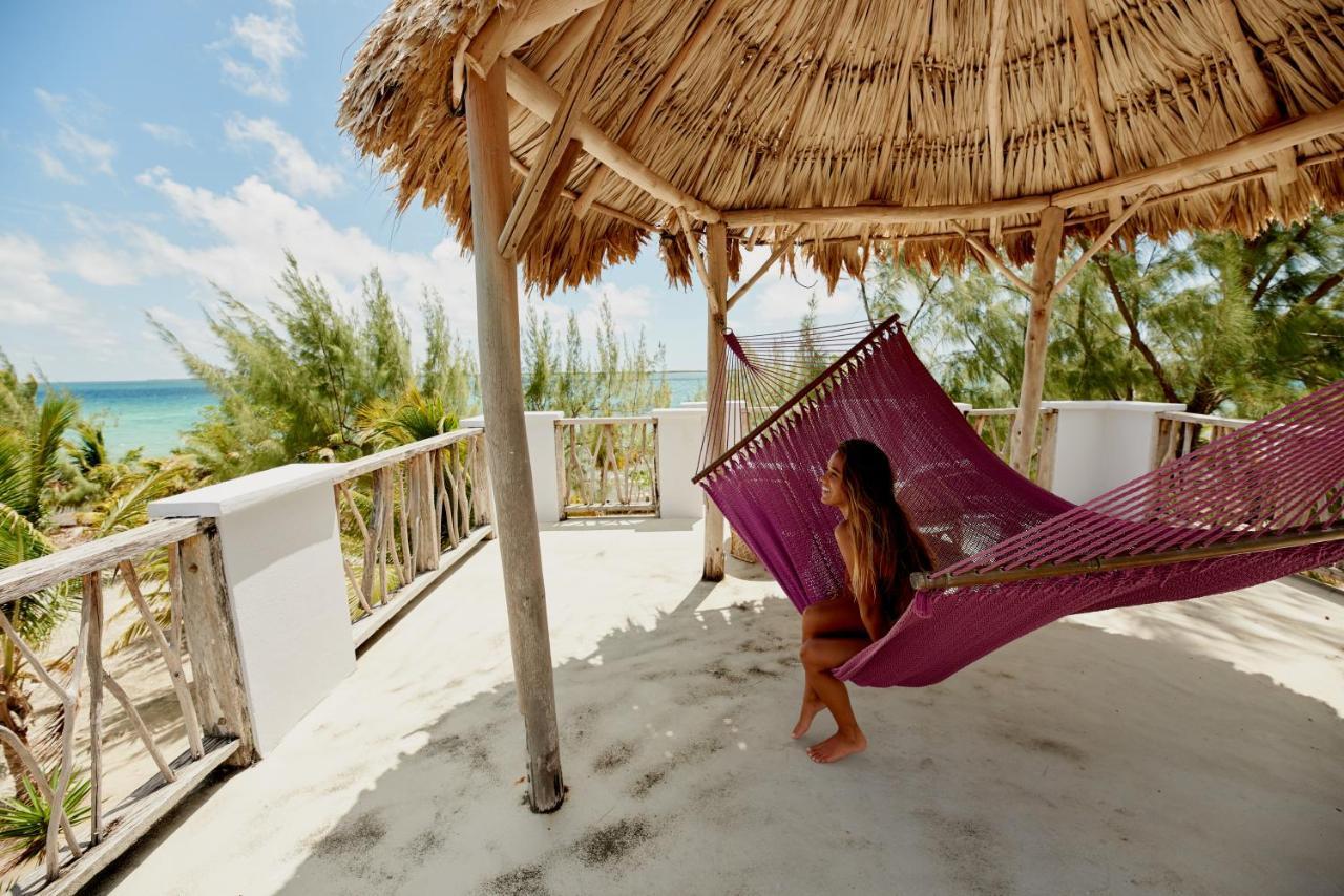 Thatch Caye Resort A Muy'Ono Resort Hopkins Buitenkant foto