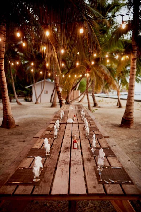 Thatch Caye Resort A Muy'Ono Resort Hopkins Buitenkant foto