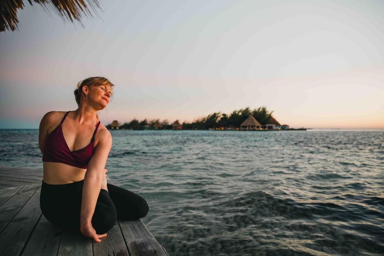 Thatch Caye Resort A Muy'Ono Resort Hopkins Buitenkant foto